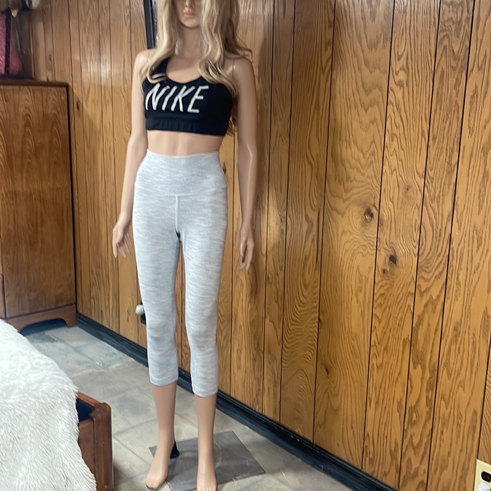 Lululemon" Wunder Under Crop Hi Rise *21" - Picture 3 of 16